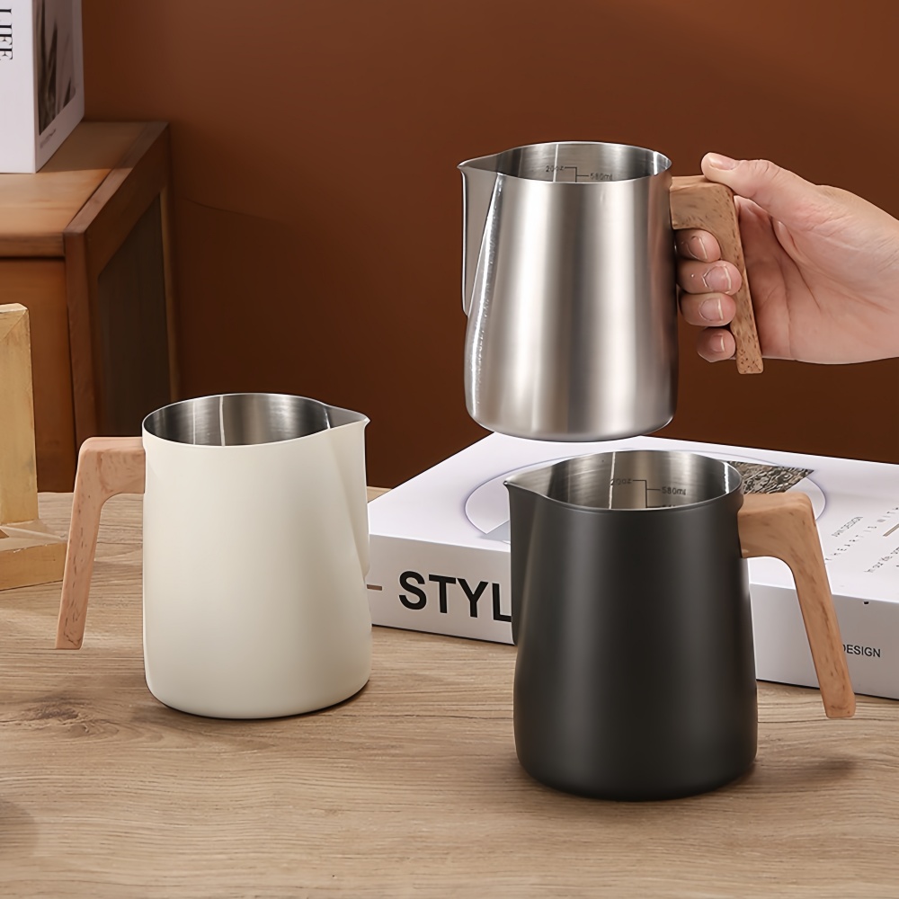 Barista Milk Jug - Kaffee-Milch-Aufschäumkrug, Krug aus Edelstahl 304, Präzisionsskala,