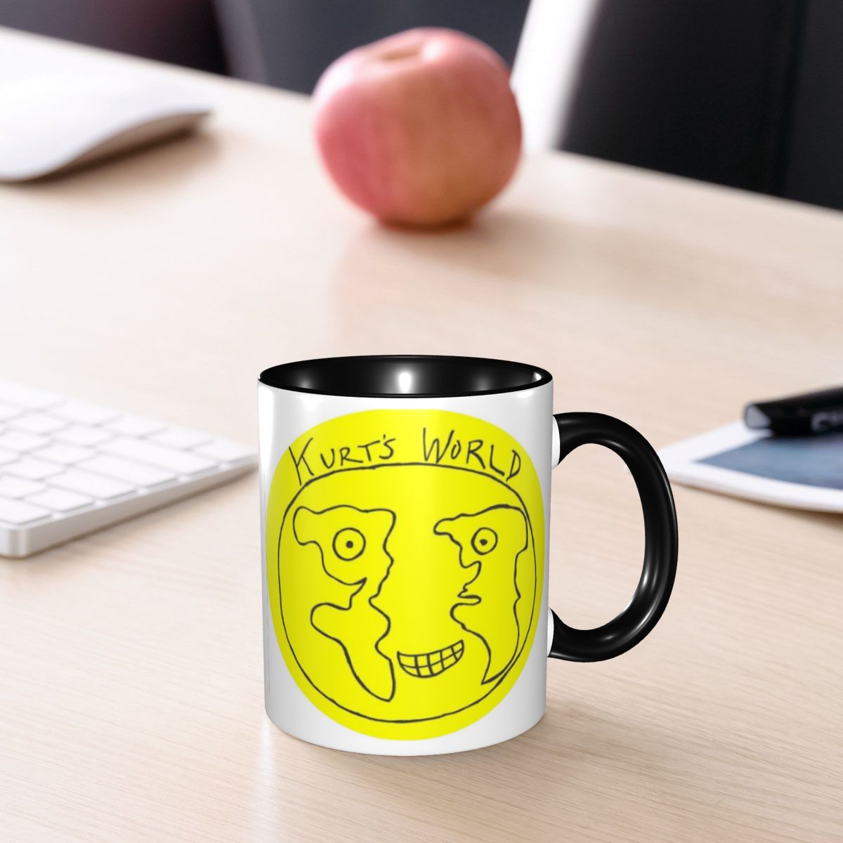 Coffee Tea World - Joe Keery Spree Kurts World Logo-Tasse,